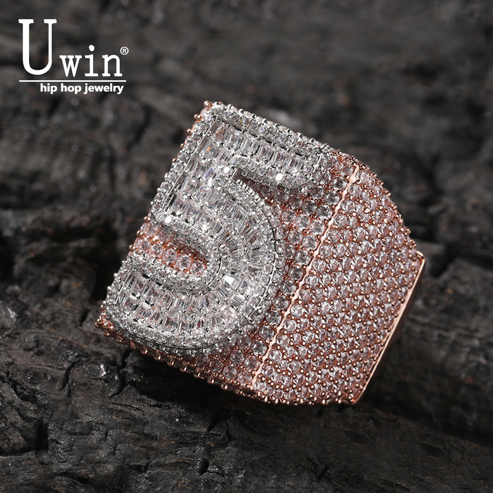 Uwin Big Square Custom Rings T - đánh giá và giá Initial Ring Custom